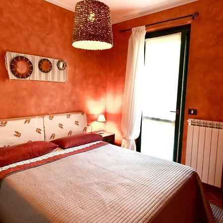Holiday Apartment Albachiara Tavernola Bergamasca Exterior foto