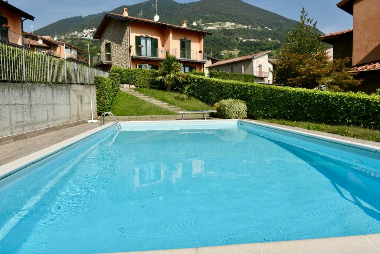 Holiday Apartment Albachiara Tavernola Bergamasca Exterior foto
